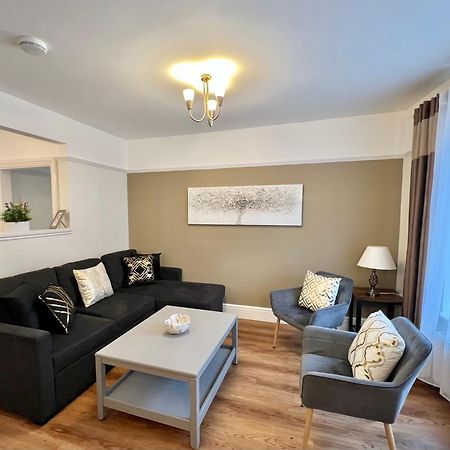 Large Family-Friendly 2Bd Glastonbury Retreat, Sleeps 5 エクステリア 写真