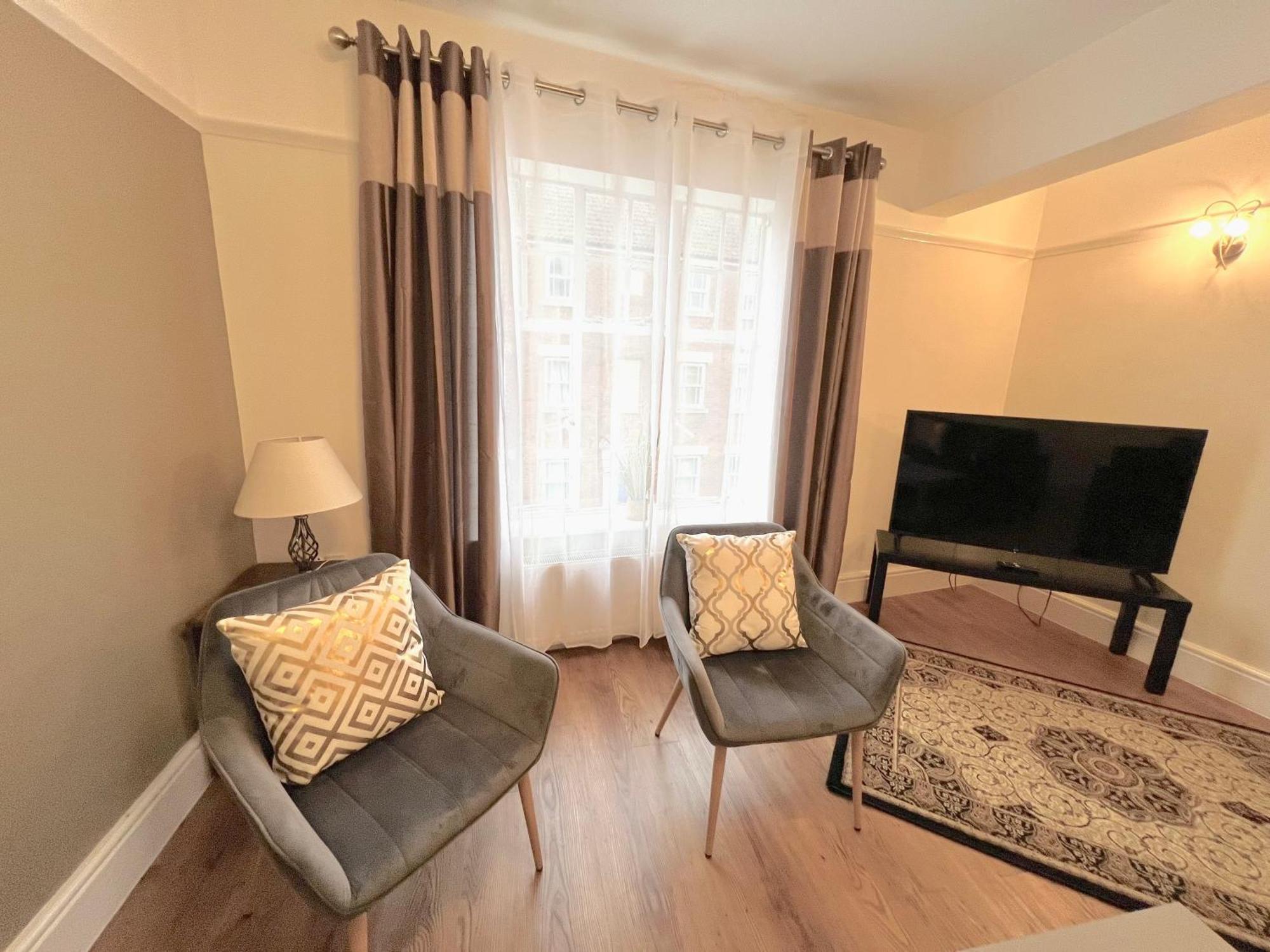 Large Family-Friendly 2Bd Glastonbury Retreat, Sleeps 5 エクステリア 写真