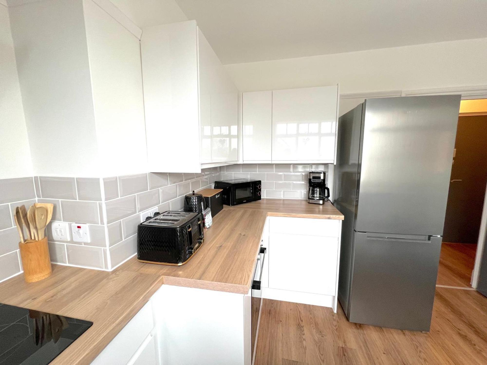 Large Family-Friendly 2Bd Glastonbury Retreat, Sleeps 5 エクステリア 写真