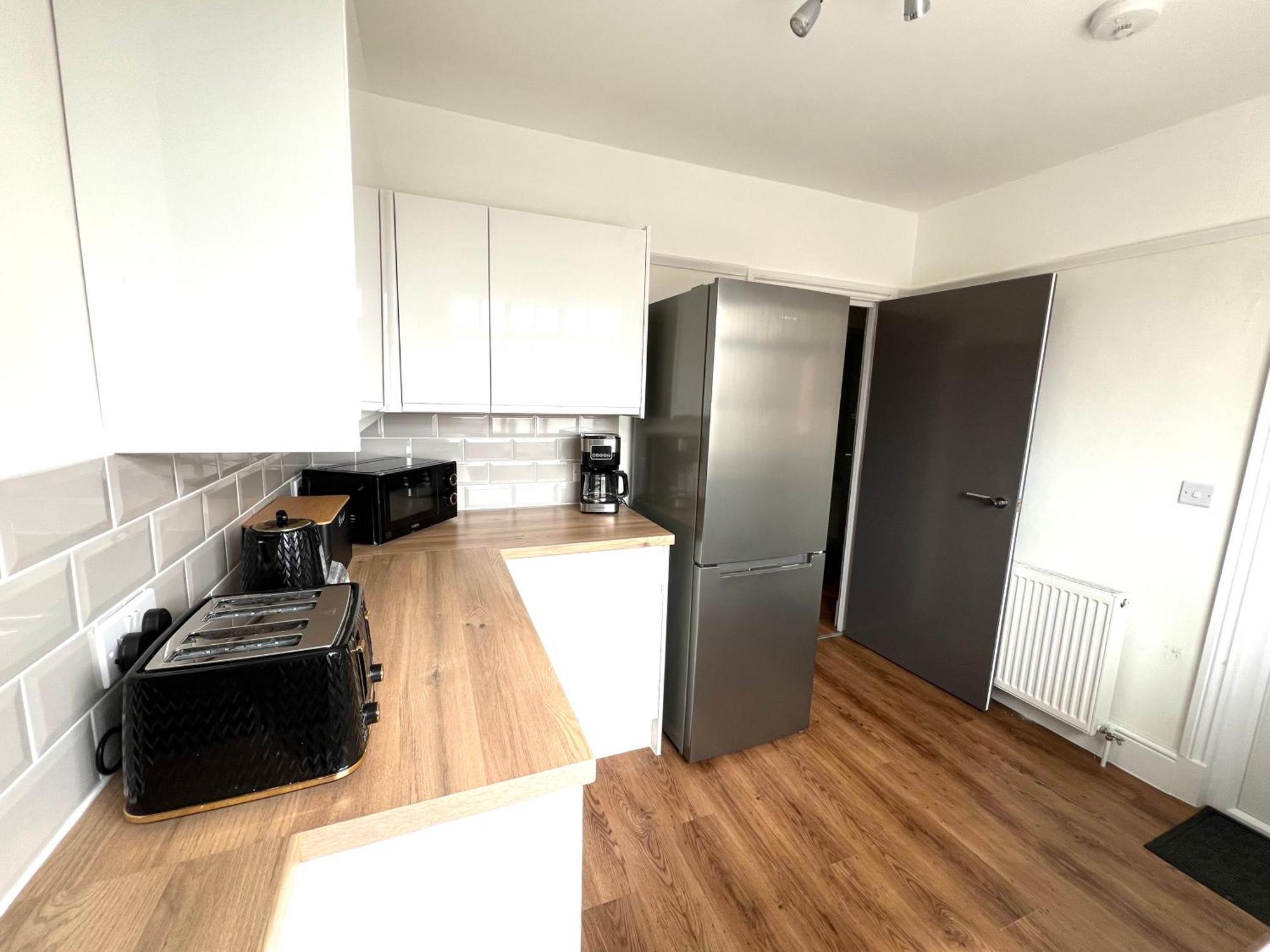 Large Family-Friendly 2Bd Glastonbury Retreat, Sleeps 5 エクステリア 写真